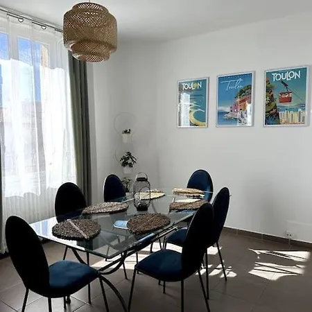 아파트 Bel Et Grand Appartement-proche Toutes Commodites 툴롱