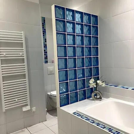 Bel Et Grand Appartement-proche Toutes Commodites
