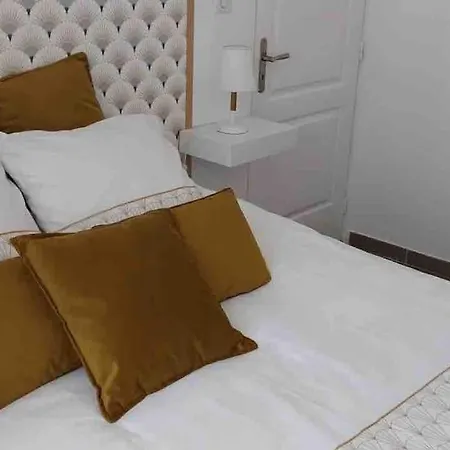 아파트 Bel Et Grand Appartement-proche Toutes Commodites