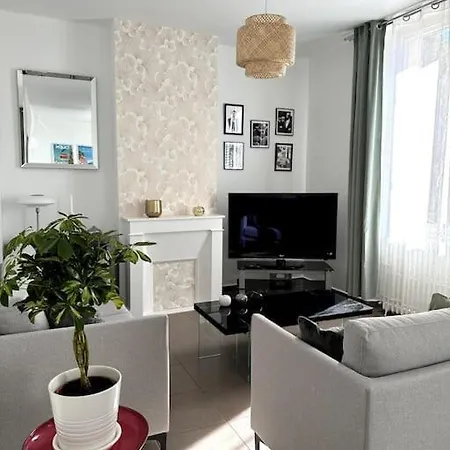 아파트 Bel Et Grand Appartement-proche Toutes Commodites 툴롱